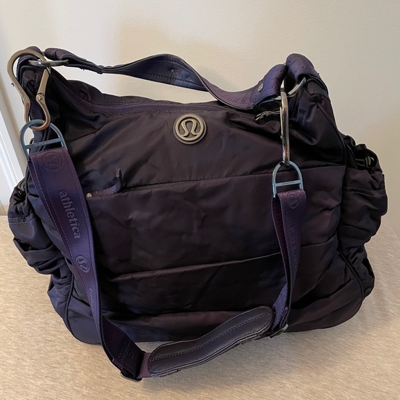 lululemon athletica Handbags - Lululemon zip-top tote with shoulder strap
